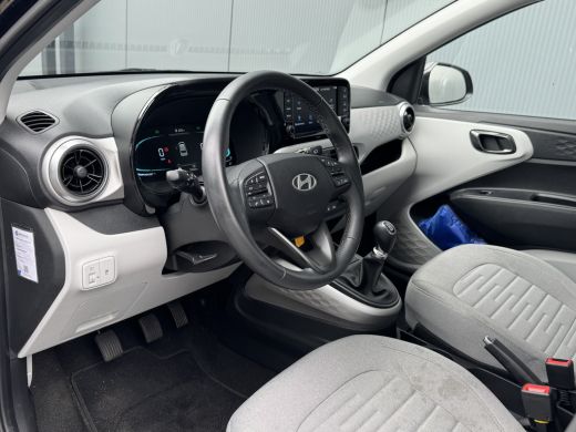 Hyundai i10 1.0 66pk Premium | Camera | Navigatie | Carplay | Climate control | Cruise control | Armsteun voo... ActivLease financial lease