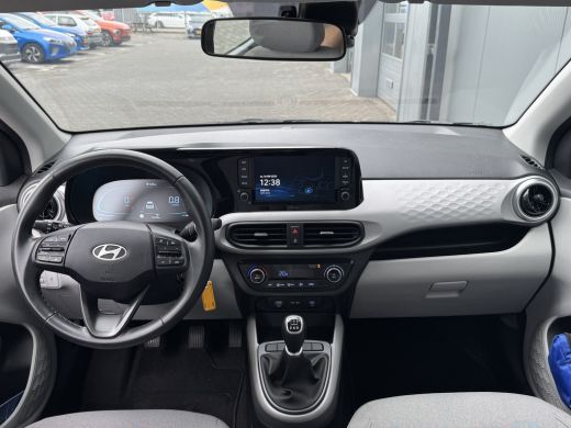 Hyundai i10 1.0 66pk Premium | Camera | Navigatie | Carplay | Climate control | Cruise control | Armsteun voo... ActivLease financial lease