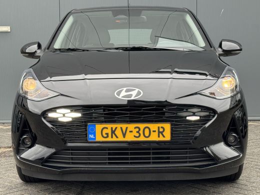 Hyundai i10 1.0 66pk Premium | Camera | Navigatie | Carplay | Climate control | Cruise control | Armsteun voo... ActivLease financial lease
