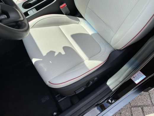 Hyundai Kona 1.6 GDI HEV Fashion Design Sky | Rijklaarprijs! | Voorstoelen elektrisch verstelbaar  | Leder |  ... ActivLease financial lease