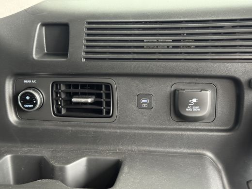 Hyundai Santa Fe 1.6 T-GDI 252pk PHEV Premium Plus 4WD 7p. | Elektrische trekhaak | Sidesteps | Premium Audio | Be... ActivLease financial lease