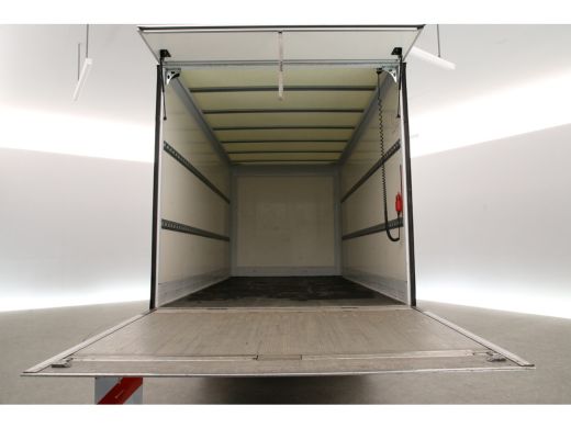 Iveco Daily 35C16H 2.3 410 157PK Dubbellucht Laadklep Bakwagen Laadbak Airco 3 Persoons Elektrpakket ActivLease financial lease