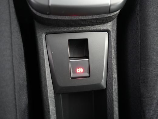 Opel Frontera Electric Edition 44 kWh | DEMO | DEMO | Nieuw te bestellen met €1.000,- inruilpremie! | Achteruit... ActivLease financial lease