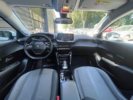 Peugeot 208 1.2 100PK ALLURE NAVI / LED / CLIMA / PDC / 16"LMV / CAMERA / ADAPT. CRUISECONTROL / STOELVERWARM... ActivLease financial lease