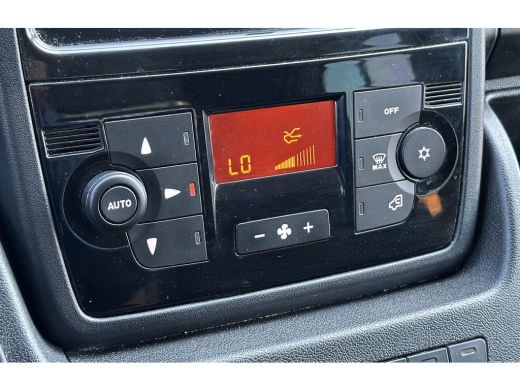 Peugeot Boxer 2.2 165PK L4 DC Dubbele cabine Peugeot Boxer Open laadbak 2.2 BlueHDi 165 L4 Zwaar DC 3.5t ActivLease financial lease