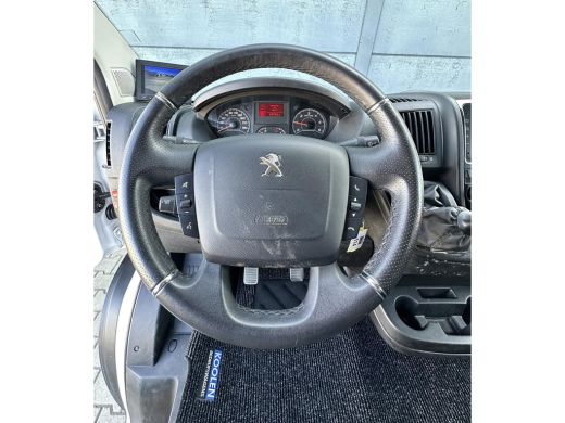 Peugeot Boxer 2.2 165PK L4 DC Dubbele cabine Peugeot Boxer Open laadbak 2.2 BlueHDi 165 L4 Zwaar DC 3.5t ActivLease financial lease