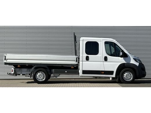 Peugeot Boxer 2.2 165PK L4 DC Dubbele cabine Peugeot Boxer Open laadbak 2.2 BlueHDi 165 L4 Zwaar DC 3.5t ActivLease financial lease