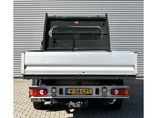 Peugeot Boxer 2.2 165PK L4 DC Dubbele cabine Peugeot Boxer Open laadbak 2.2 BlueHDi 165 L4 Zwaar DC 3.5t ActivLease financial lease