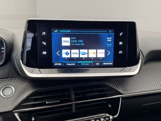 Peugeot e-208 EV Style 50 kWh Stoelverwarming | Keyless Entry & Start | LED | Parkeersensoren Achter | Apple Ca... ActivLease financial lease