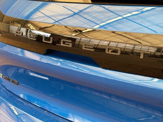 Peugeot e-208 EV Style 50 kWh Stoelverwarming | Keyless Entry & Start | LED | Parkeersensoren Achter | Apple Ca... ActivLease financial lease