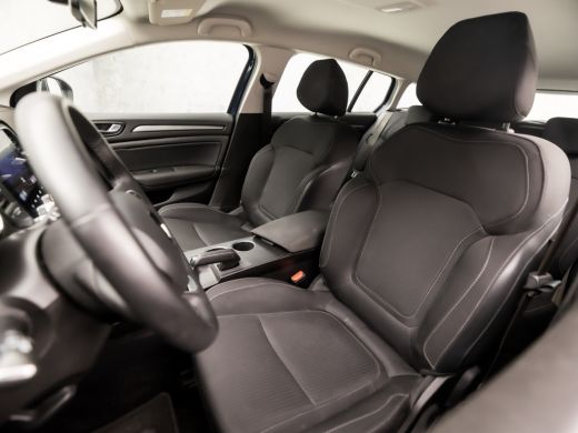 Renault Mégane Estate 1.3 TCe Sport (APPLE CARPLAY, VIRTUAL COCKPIT, NAVIGATIE, CLIMATE, CAMERA, TREKHAAK, SPORTSTOELEN... ActivLease financial lease