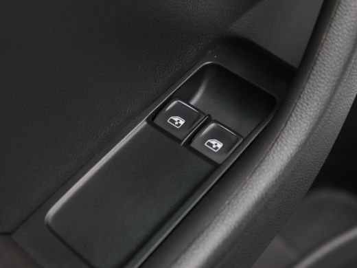 Skoda Fabia Combi 1.0 TSi Business Edition | Trekhaak | Airco | Cruise Control | Navigatiesysteem | 16 Inch ActivLease financial lease