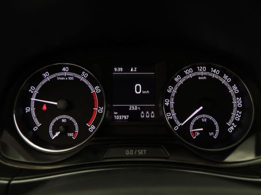 Skoda Fabia Combi 1.0 TSi Business Edition | Trekhaak | Airco | Cruise Control | Navigatiesysteem | 16 Inch ActivLease financial lease