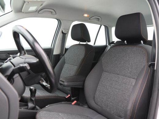 Skoda Fabia Combi 1.0 TSi Business Edition | Trekhaak | Airco | Cruise Control | Navigatiesysteem | 16 Inch ActivLease financial lease