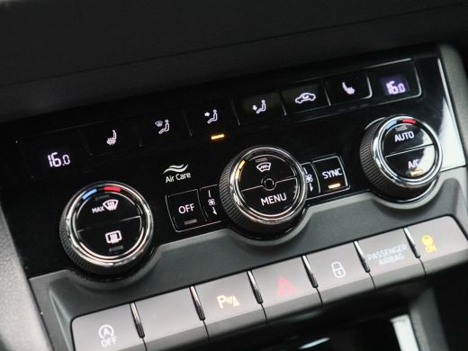 Skoda Karoq 1.5 TSi 150 Pk Sportline Business | LED | Camera | Canton Audio | Adaptive Cruise | Navigatiesyst... ActivLease financial lease