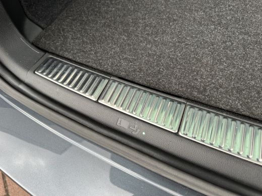 Skoda Superb Combi 1.4 TSI iV 218pk Sportline | Plug in Hybrid ActivLease financial lease