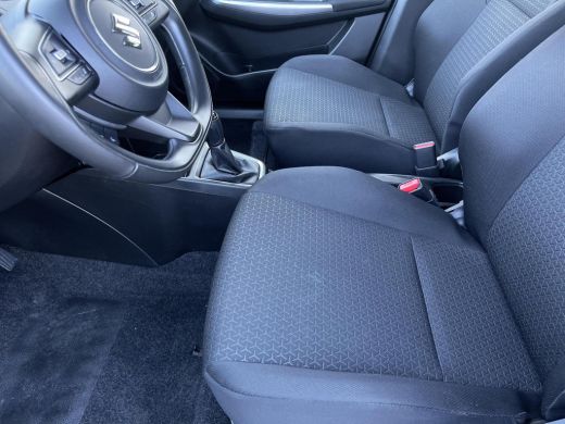 Suzuki Swift 1.2 Style Smart Hybrid Navigatiesysteem | Stoelverwarming | Parkeersensoren achter | Adaptieve Cr... ActivLease financial lease