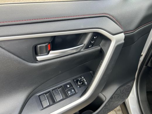 Toyota RAV4 2.5 Plug-in Hybrid AWD Bi-Tone Plus ActivLease financial lease