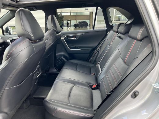 Toyota RAV4 2.5 Plug-in Hybrid AWD Bi-Tone Plus ActivLease financial lease