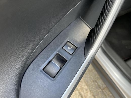 Toyota RAV4 2.5 Plug-in Hybrid AWD Bi-Tone Plus ActivLease financial lease