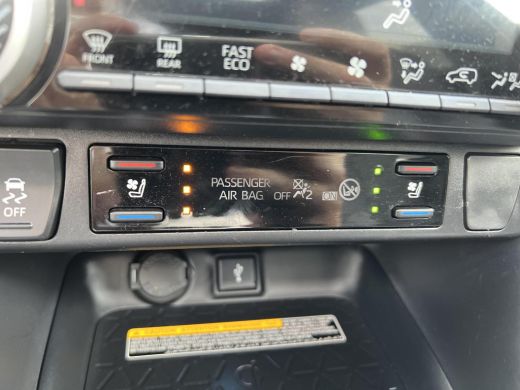Toyota RAV4 2.5 Plug-in Hybrid AWD Bi-Tone Plus ActivLease financial lease
