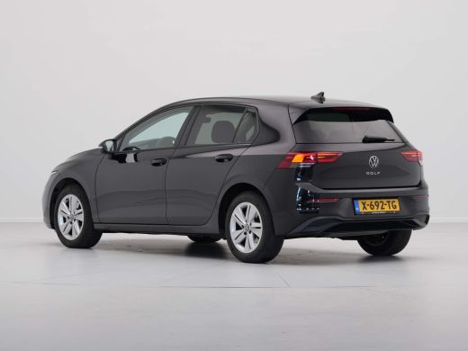Volkswagen Golf 1.0 TSI Life Business Navigatie Memory Massagestoel Parkeersensonren 24 ActivLease financial lease