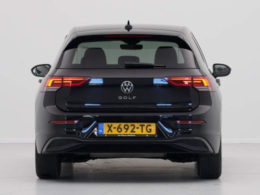 Volkswagen Golf 1.0 TSI Life Business Navigatie Memory Massagestoel Parkeersensonren 24 ActivLease financial lease