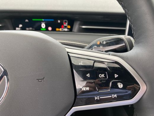 Volkswagen ID.7 Pro Business | Achterbank in ongelijke delen neerklapbaar incl. middenarmsteun en doorlaadmogelij... ActivLease financial lease
