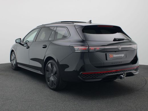 Volkswagen Passat Variant 1.5 eHybrid R-Line Edition 272PK DSG Matrix led, trekhaak, side assist, schuif-kanteldak,... ActivLease financial lease