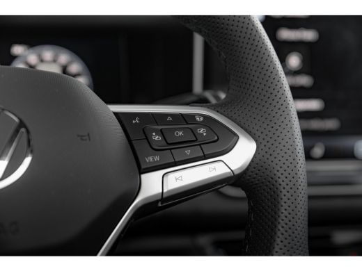 Volkswagen Tayron 1.5 eHybrid 204pk R-Line Edition | Panoramadak | Head-Up | Adaptive Cruise | 20" | 360 Camera ActivLease financial lease