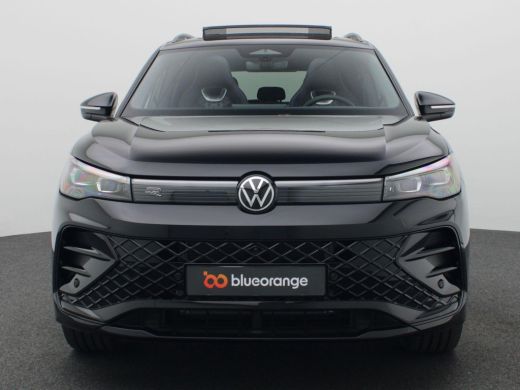Volkswagen Tiguan 1.5 eHybrid R-Line Edition 272PK DSG black style, matrix led, trekhaak, panoramadak, 360gr. camer... ActivLease financial lease