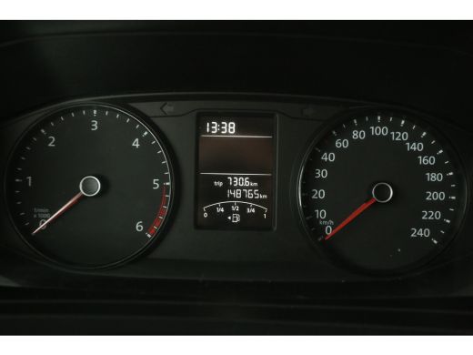 Volkswagen Transporter 2.0 TDI L2H1 | Dubbele Cabine | 6 Persoons | Airco Trekhaak LED PDC 17''LMV Sidebars ActivLease financial lease