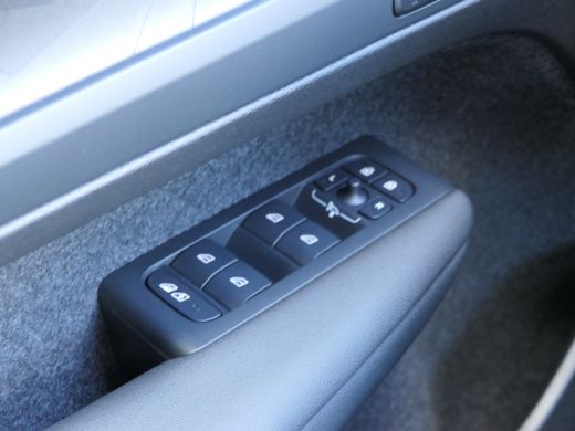 Volvo  C40 Recharge Twin Ultimate 408 pk | Harman/Kardon | Elektrische Stoelen | Keyless | Stoelverwarming |... ActivLease financial lease