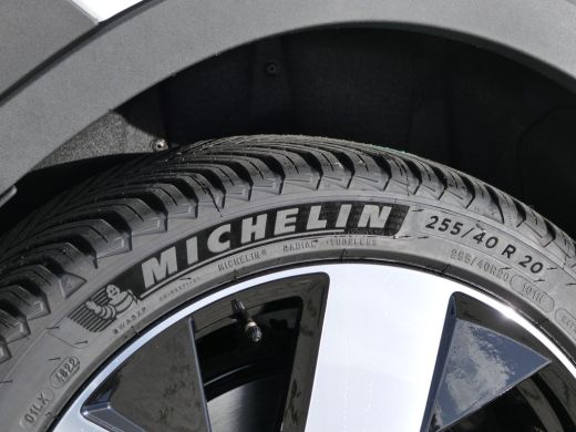 Volvo  C40 Recharge Twin Ultimate 408 pk | Harman/Kardon | Elektrische Stoelen | Keyless | Stoelverwarming |... ActivLease financial lease