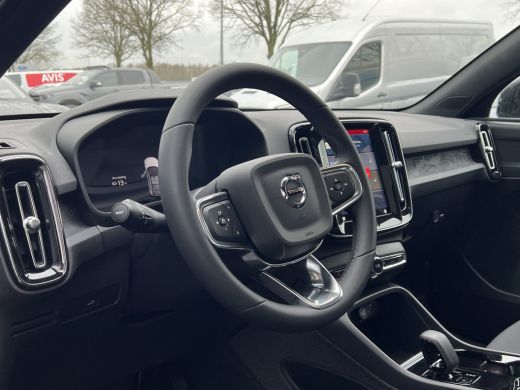 Volvo  C40 Single Motor Extended Range Plus 82 kWh | Camera | Panoramadak | Stoelverwarming | ELektrische Ac... ActivLease financial lease