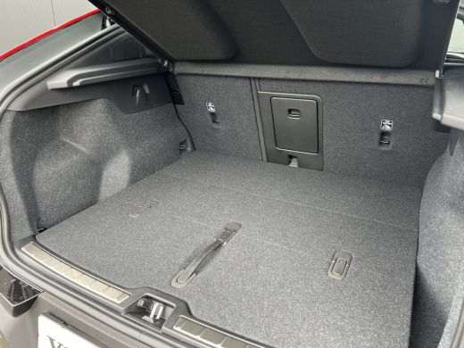 Volvo  C40 Single Motor Extended Range Plus 82 kWh | Achteruitrijcamera | Cruise control adaptief met stop&g... ActivLease financial lease