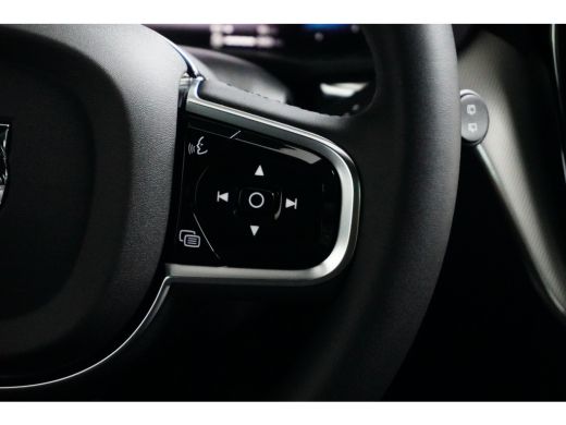 Volvo  XC60 2.0 T6 Plug-in hybrid AWD Plus Dark NIEUWE AUTO! | Trekhaak | 360CAM | 21'' | Heel Compleet! ActivLease financial lease