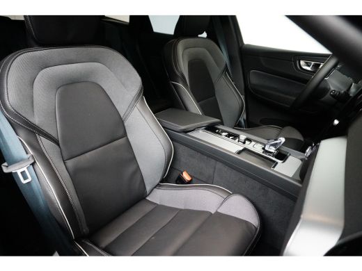 Volvo  XC60 2.0 T6 Plug-in hybrid AWD Plus Dark NIEUWE AUTO! | Trekhaak | 360CAM | 21'' | Heel Compleet! ActivLease financial lease