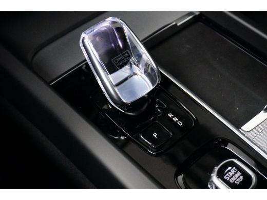 Volvo  XC60 2.0 T6 Plug-in hybrid AWD Plus Dark NIEUWE AUTO! | Trekhaak | 360CAM | 21'' | Heel Compleet! ActivLease financial lease