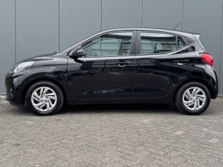 Hyundai i10 1.0 66pk Premium | Camera | Navigatie | Carplay | Climate control | Cruise control | Armsteun voo...