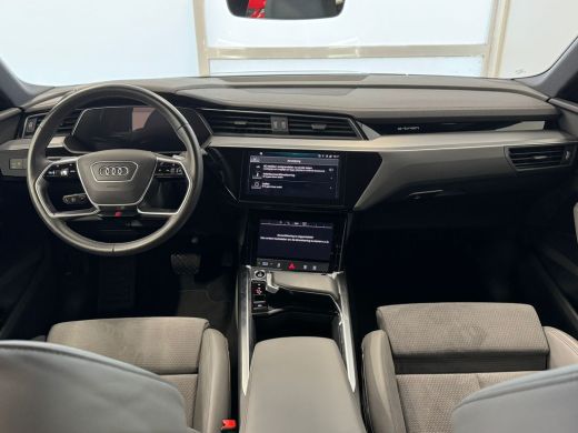 Audi e-tron 50 quattro edition 71 kWh | Achteruitrijcamera | Apple CarPlay / Android Auto incl. extra USB-poo... ActivLease financial lease