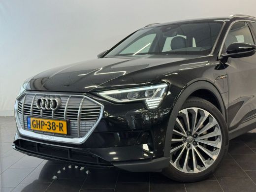 Audi e-tron 50 quattro edition 71 kWh | Achteruitrijcamera | Apple CarPlay / Android Auto incl. extra USB-poo... ActivLease financial lease