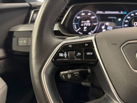 Audi e-tron 50 quattro edition 71 kWh | Achteruitrijcamera | Apple CarPlay / Android Auto incl. extra USB-poo... ActivLease financial lease