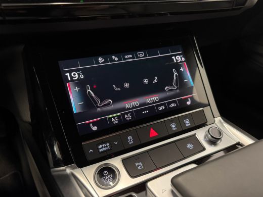 Audi e-tron 50 quattro edition 71 kWh | Achteruitrijcamera | Apple CarPlay / Android Auto incl. extra USB-poo... ActivLease financial lease