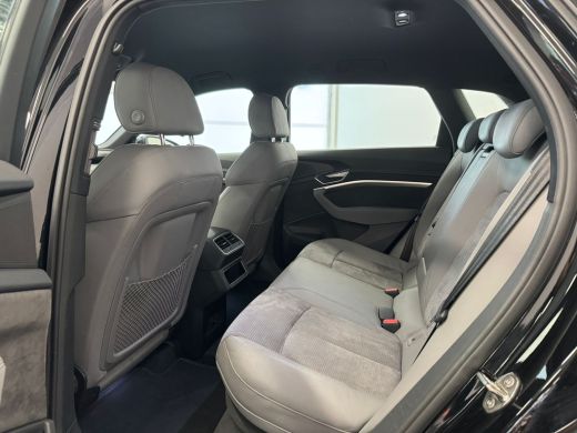 Audi e-tron 50 quattro edition 71 kWh | Achteruitrijcamera | Apple CarPlay / Android Auto incl. extra USB-poo... ActivLease financial lease
