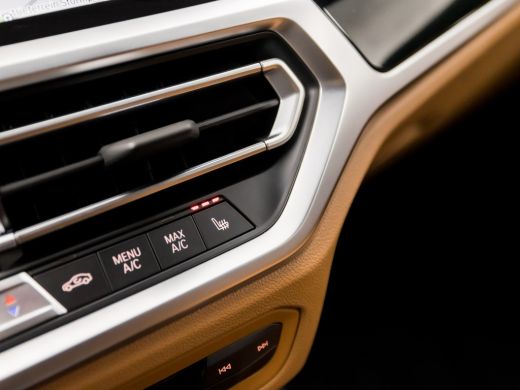 BMW 3 Serie Touring 320e High Executive 204Pk Automaat (APPLE CARPLAY, GROOT NAVI, COGNAC LEDER, TREKHAAK ELE... ActivLease financial lease