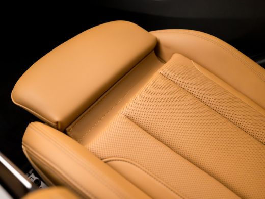 BMW 3 Serie Touring 320e High Executive 204Pk Automaat (APPLE CARPLAY, GROOT NAVI, COGNAC LEDER, TREKHAAK ELE... ActivLease financial lease