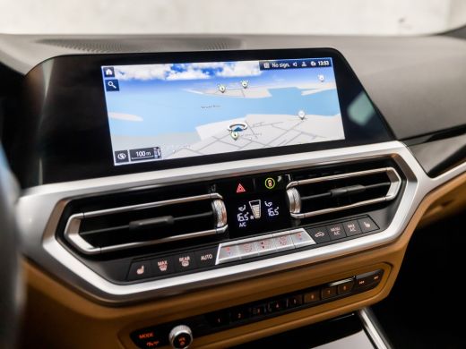 BMW 3 Serie Touring 320e High Executive 204Pk Automaat (APPLE CARPLAY, GROOT NAVI, COGNAC LEDER, TREKHAAK ELE... ActivLease financial lease