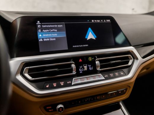 BMW 3 Serie Touring 320e High Executive 204Pk Automaat (APPLE CARPLAY, GROOT NAVI, COGNAC LEDER, TREKHAAK ELE... ActivLease financial lease
