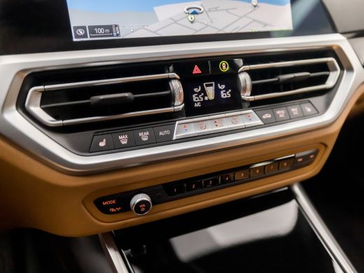 BMW 3 Serie Touring 320e High Executive 204Pk Automaat (APPLE CARPLAY, GROOT NAVI, COGNAC LEDER, TREKHAAK ELE... ActivLease financial lease